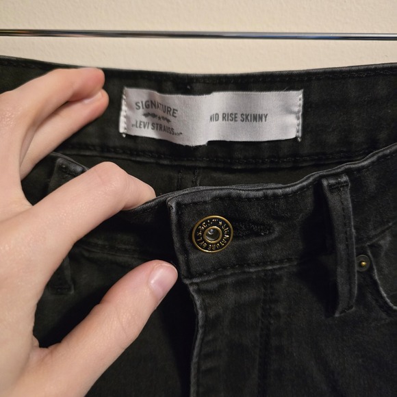 Signature by Levi Strauss Mid Rise Skinny Jeans Womens 10L Black Stretch Denim - Picture 5 of 7